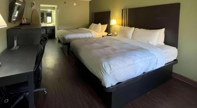Quality Inn & Suites Near Panama City Beach Exterior foto